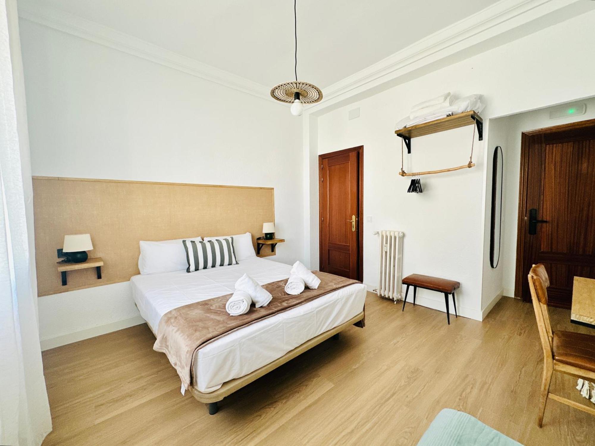 Autentic Boutique Moncloa Madrid Exterior foto